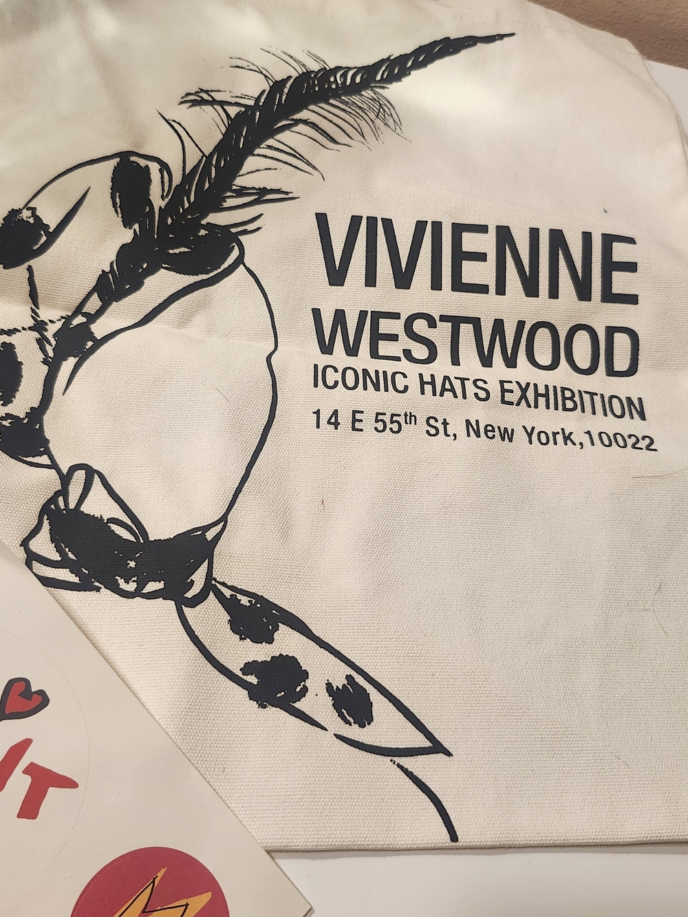 Vivienne Westwood BNIB Iridescent ORB Holographic- Bag - 2019 - Picture 13 of 16
